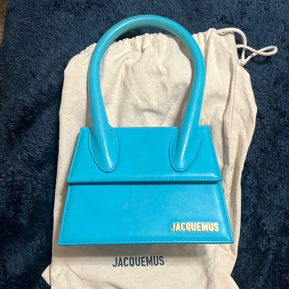Jacquemus Le Chiquito Moyen